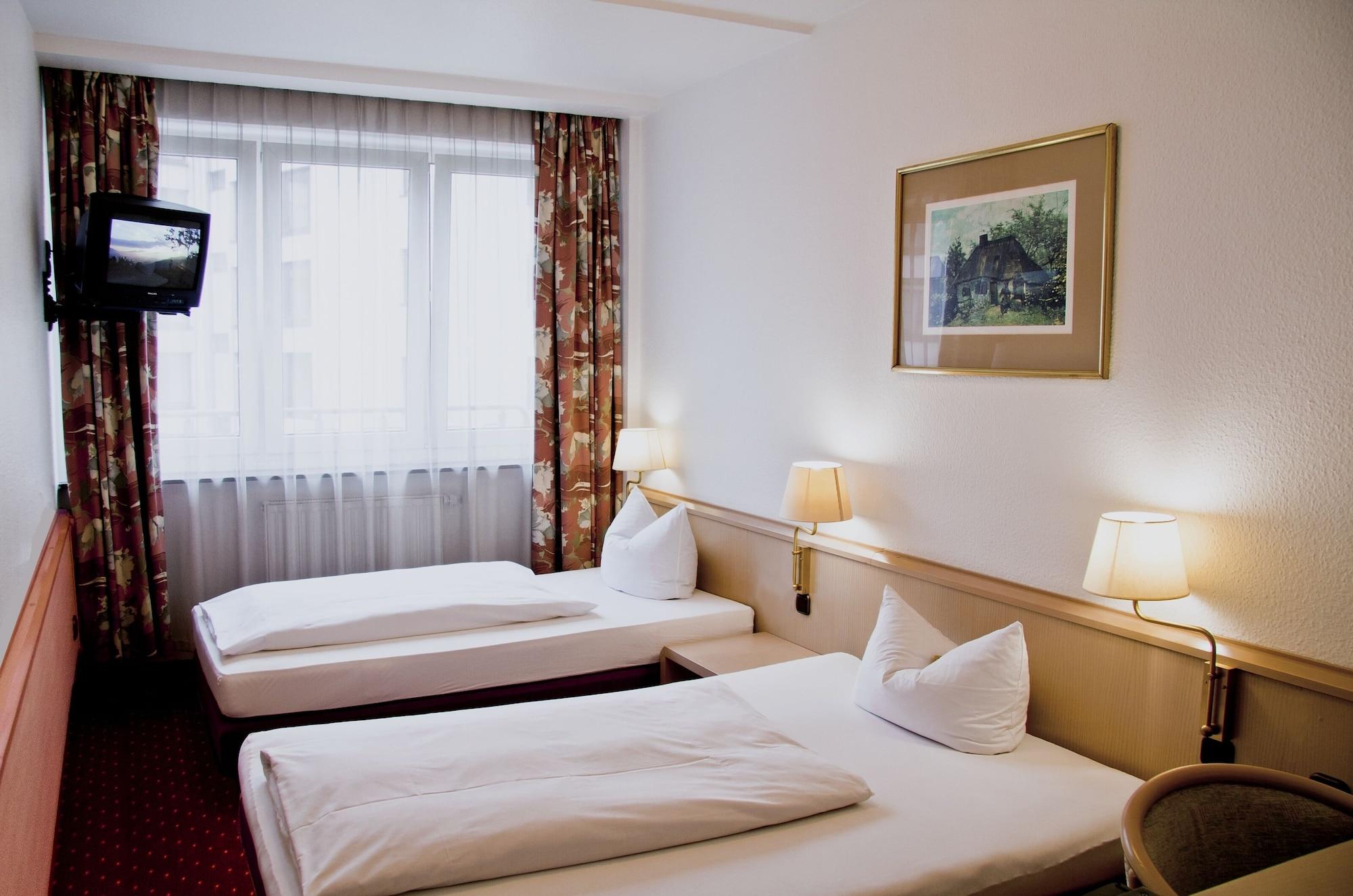 פרנקפורט Adler Hotel Frankfurt מראה חיצוני תמונה