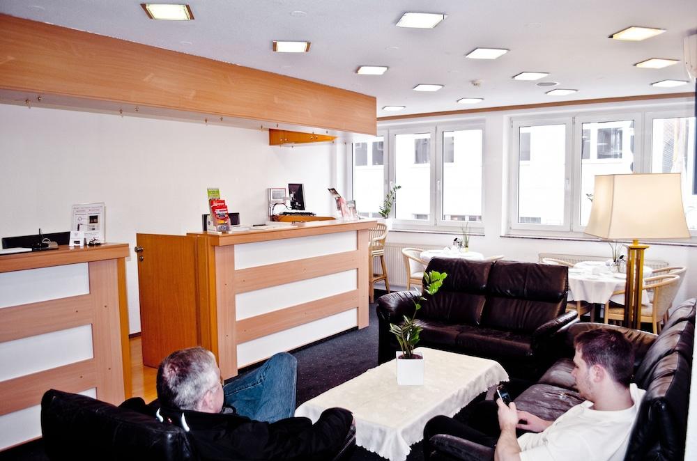 פרנקפורט Adler Hotel Frankfurt מראה חיצוני תמונה