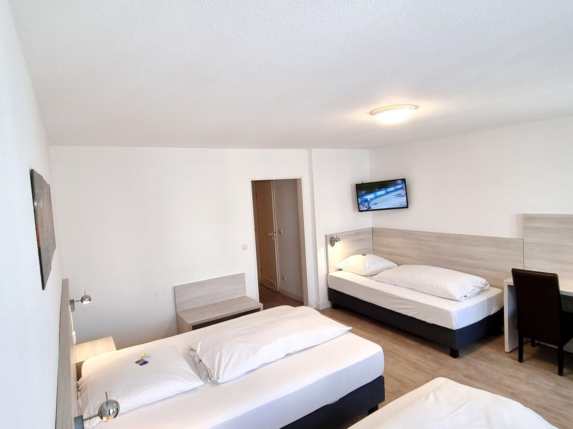 פרנקפורט Adler Hotel Frankfurt מראה חיצוני תמונה
